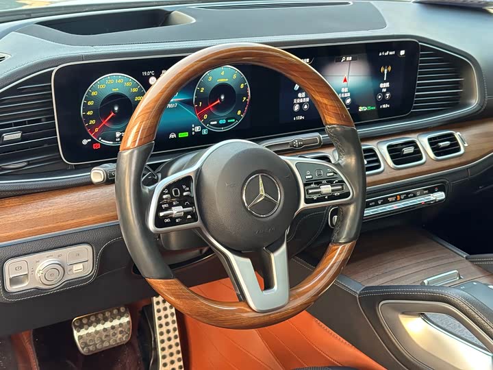 Фото 3 - Mercedes-Benz GLS-Class