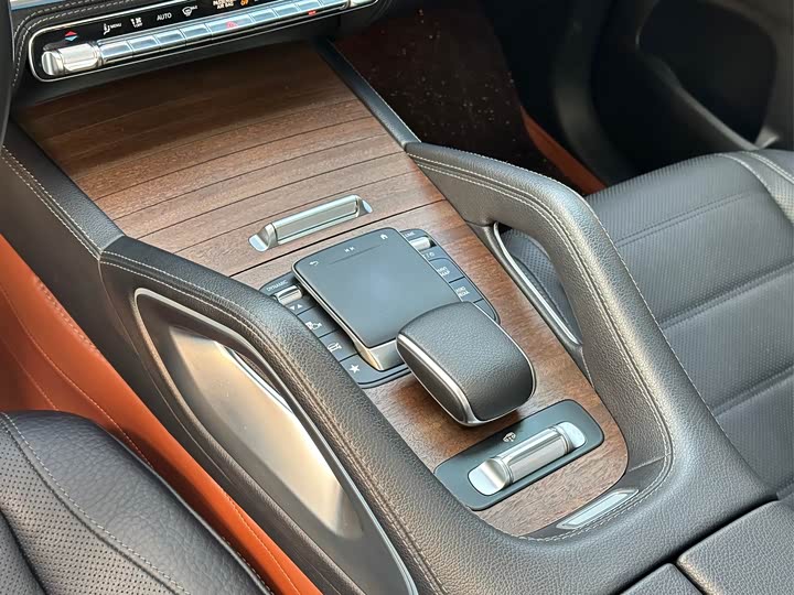 Фото 6 - Mercedes-Benz GLS-Class