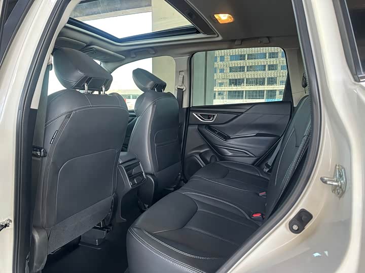 Фото 5 - Subaru Forester