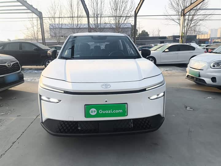 Фото 3 - Toyota bZ3X