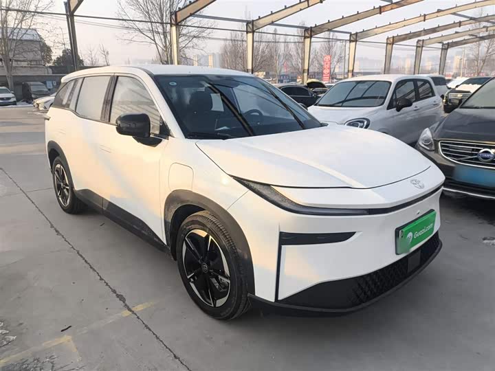 Фото 4 - Toyota bZ3X