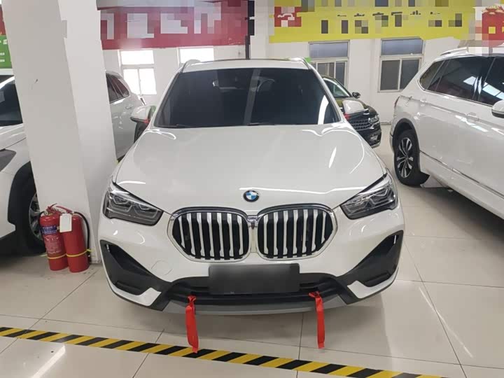 Фото 3 - BMW X1