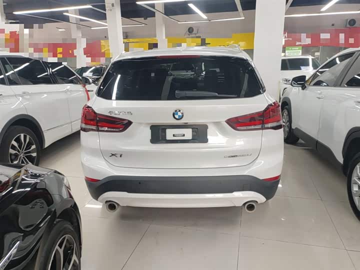 Фото 6 - BMW X1