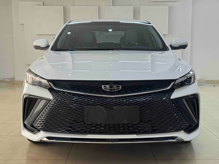 Фото 2 - Geely Emgrand L