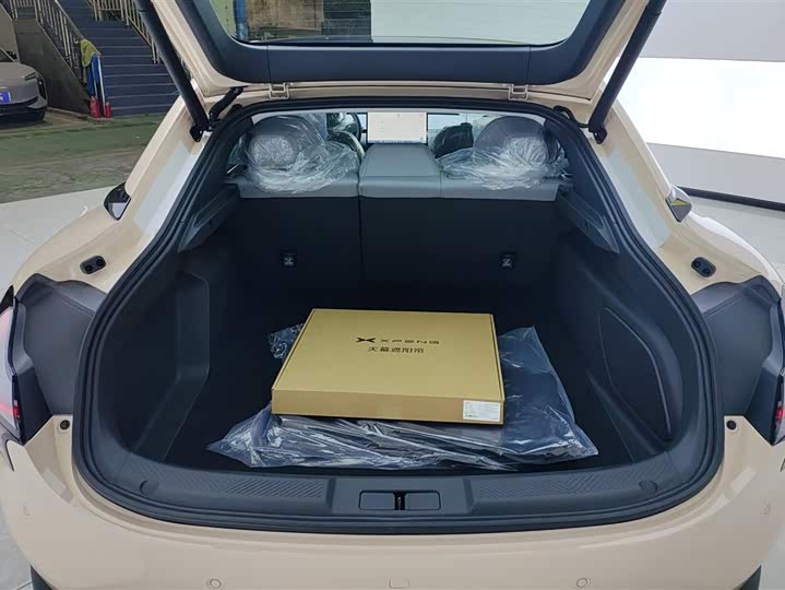 Фото 4 - XPeng Mona M03