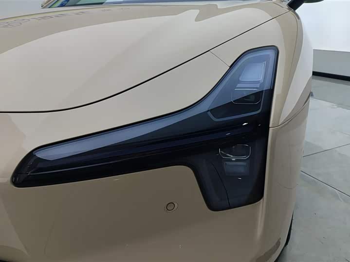 Фото 5 - XPeng Mona M03