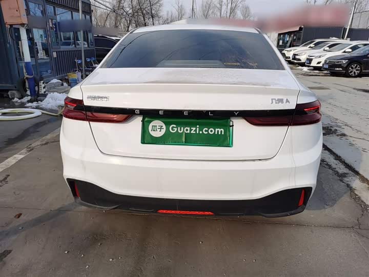 Фото 6 - Geely Geometry A