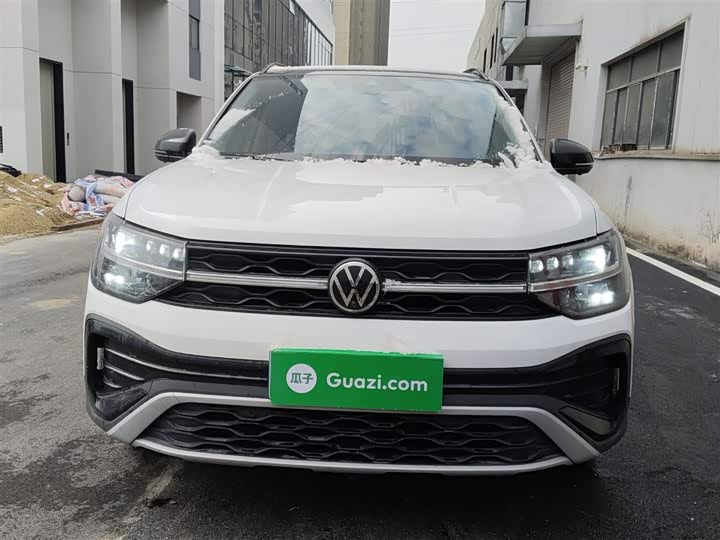 Фото 3 - Volkswagen Tharu