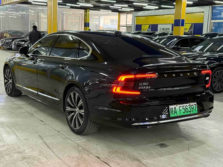 Фото 7 - Volvo S90 Hybrid
