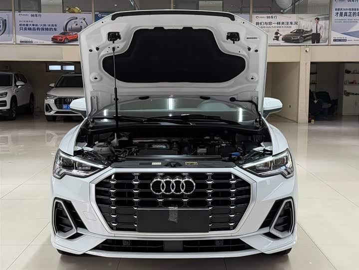 Фото 7 - Audi Q3