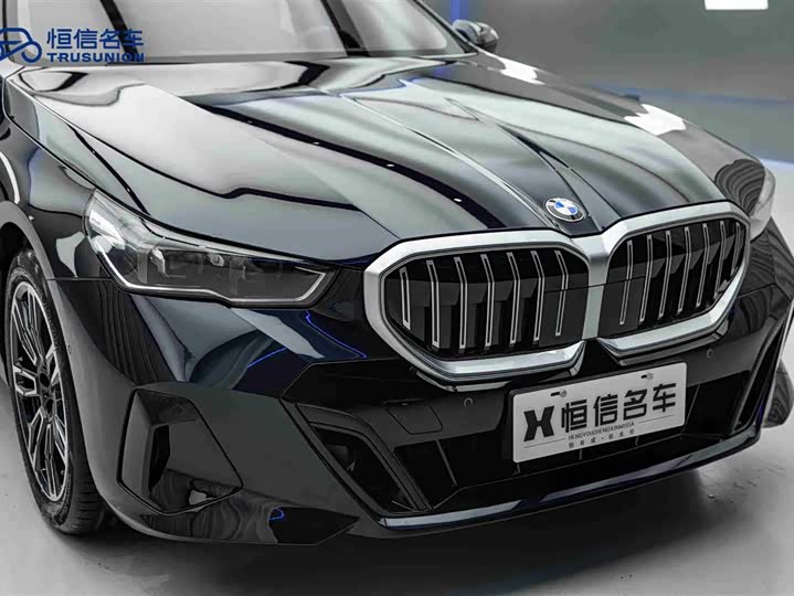 Фото 9 - BMW 5 Series