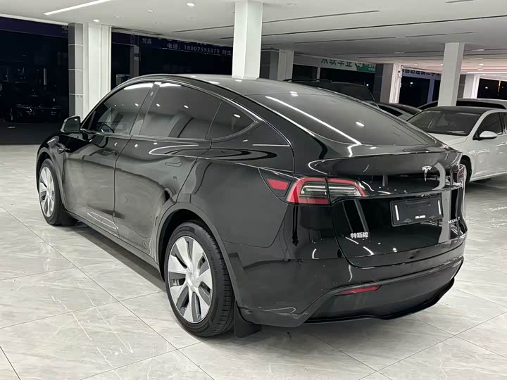 Фото 7 - Tesla Model Y