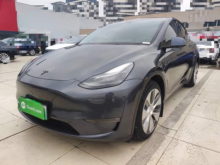 Фото 1 - Tesla Model Y