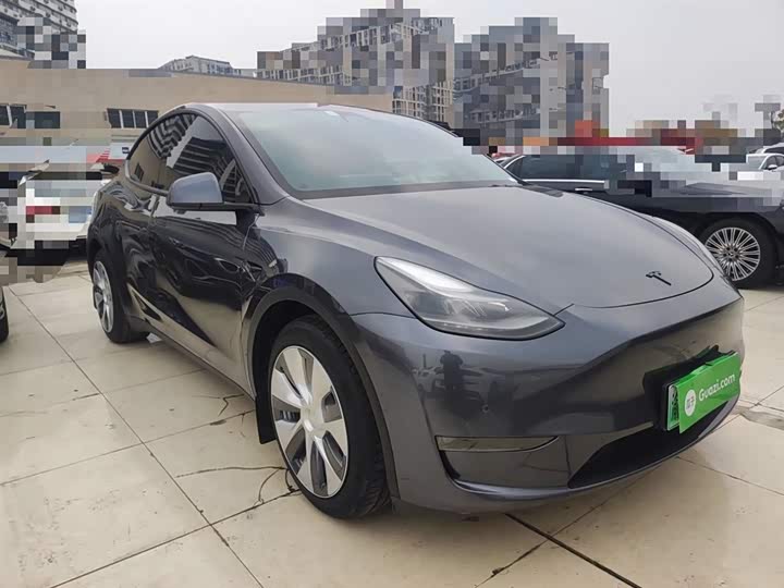 Фото 4 - Tesla Model Y