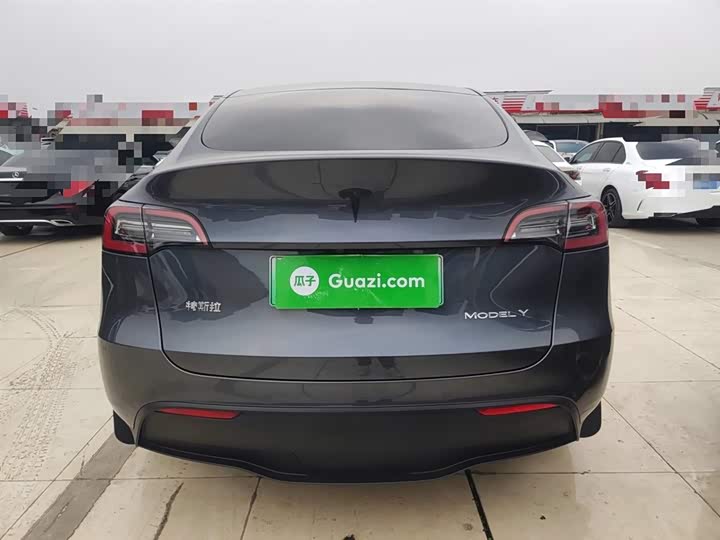 Фото 6 - Tesla Model Y