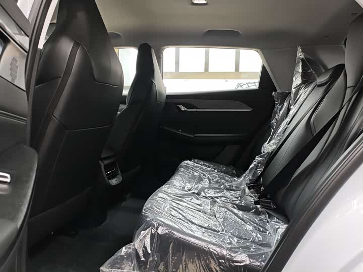 Фото 8 - Dongfeng Aeolus Sky EV01