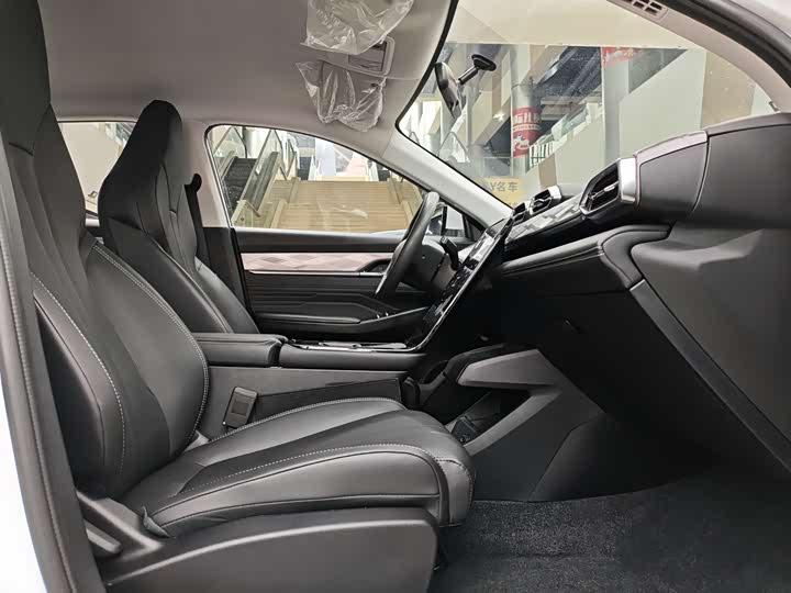 Фото 9 - Dongfeng Aeolus Sky EV01