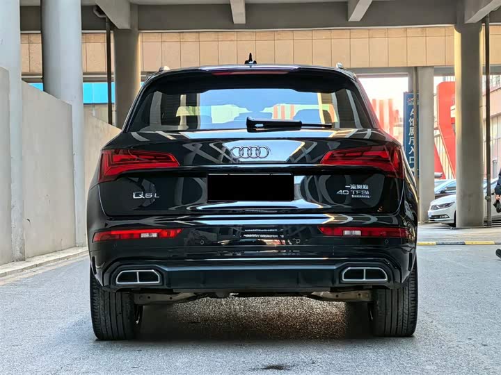 Фото 4 - Audi Q5L