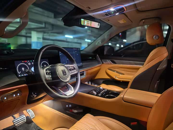 Фото 6 - Tank 500 Hybrid