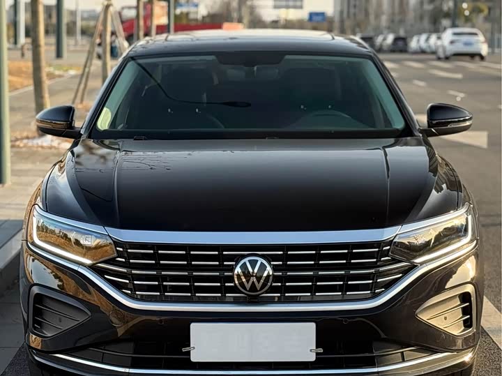 Фото 3 - Volkswagen Passat