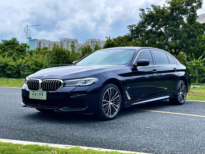 Фото 1 - BMW 5 Series