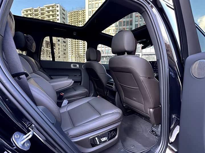 Фото 8 - LiXiang L8