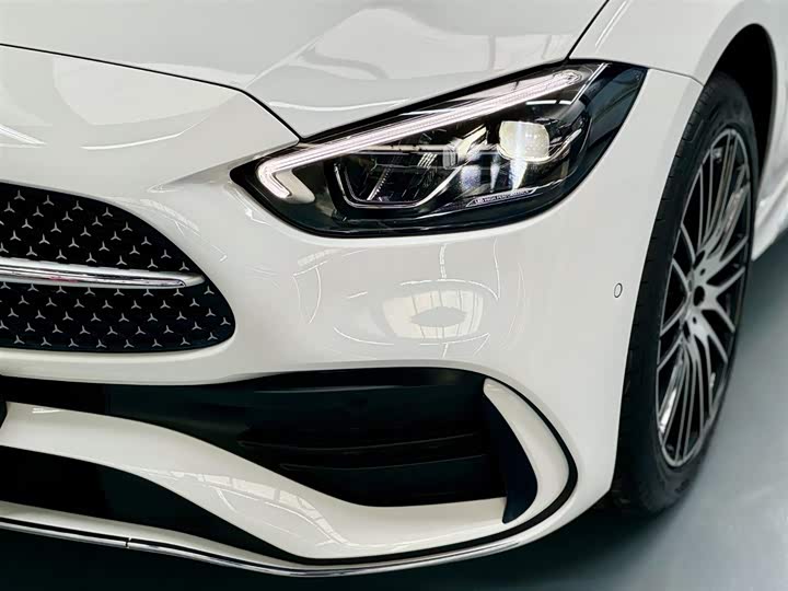 Фото 4 - Mercedes-Benz C-Class