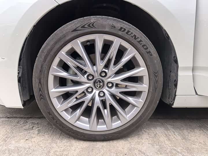 Фото 5 - Toyota Avalon