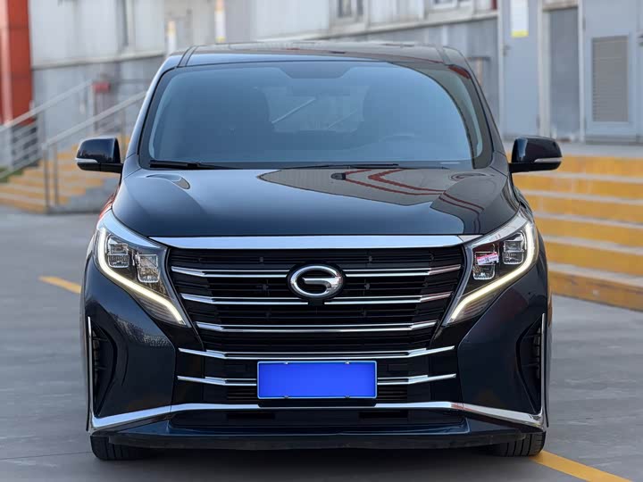 Фото 2 - GAC Trumpchi M8