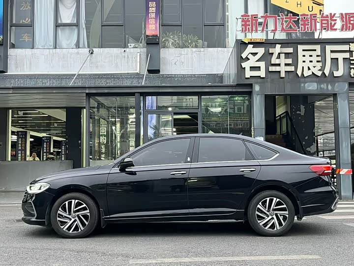 Фото 3 - Volkswagen Lavida