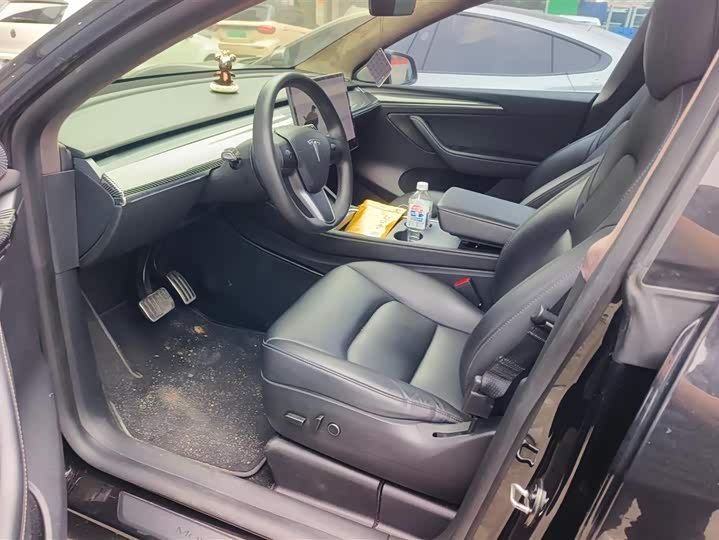 Фото 9 - Tesla Model Y