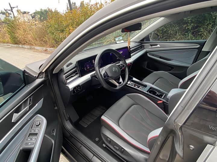 Фото 8 - Volkswagen Lamando L