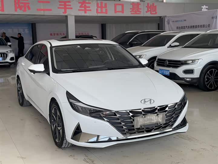 Фото 3 - Hyundai Elantra N line