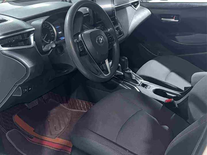 Фото 5 - Toyota Corolla