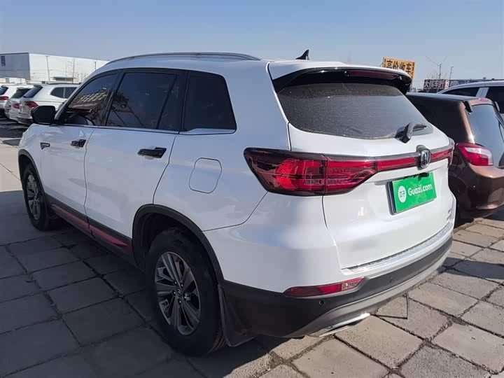 Фото 5 - Changan CS75