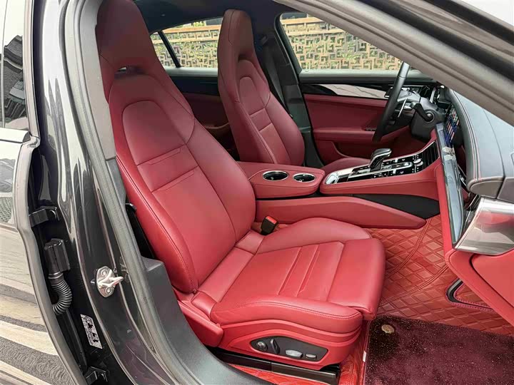 Фото 7 - Porsche Panamera