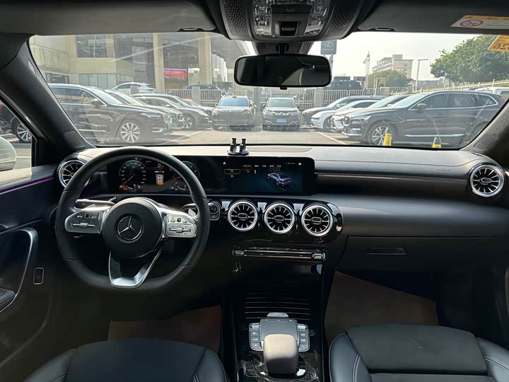 Фото 9 - Mercedes-Benz A-Class