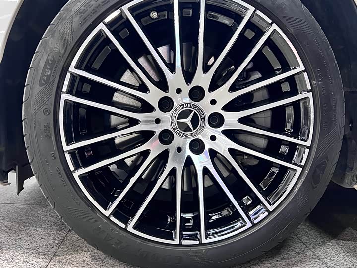 Фото 4 - Mercedes-Benz C-Class