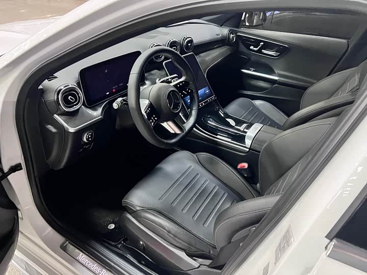 Фото 5 - Mercedes-Benz C-Class