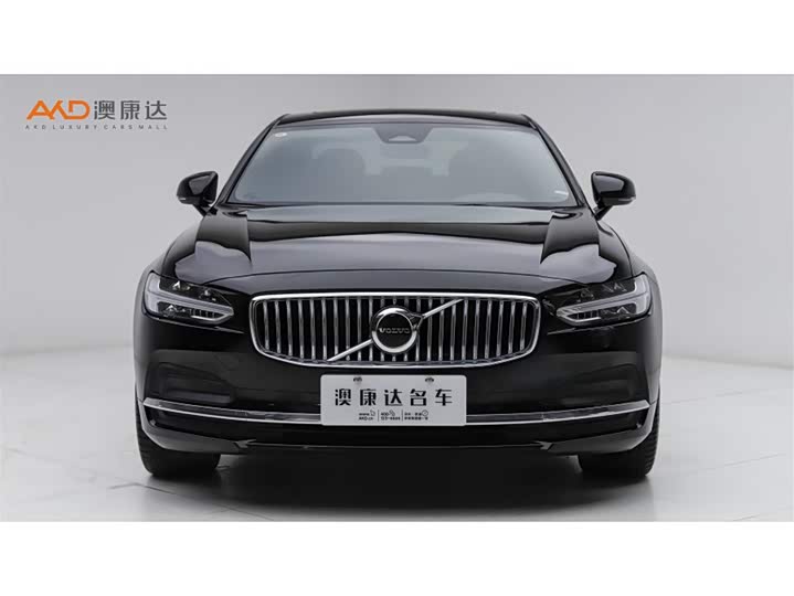 Фото 2 - Volvo S90