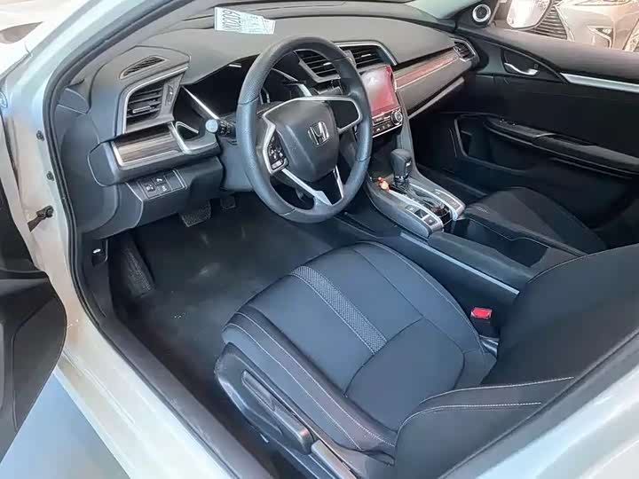 Фото 6 - Honda Civic