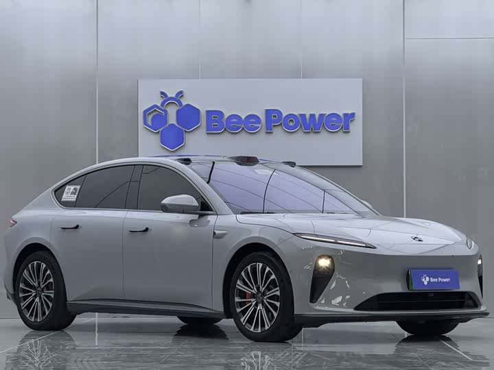 Фото 3 - Nio ET5