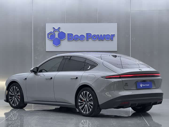 Фото 6 - Nio ET5