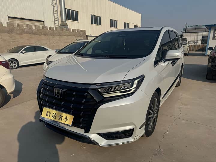 Фото 1 - Honda Elysion