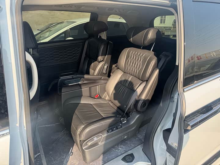 Фото 5 - Honda Elysion