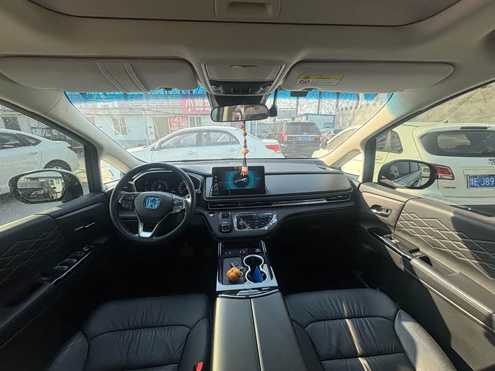 Фото 6 - Honda Elysion