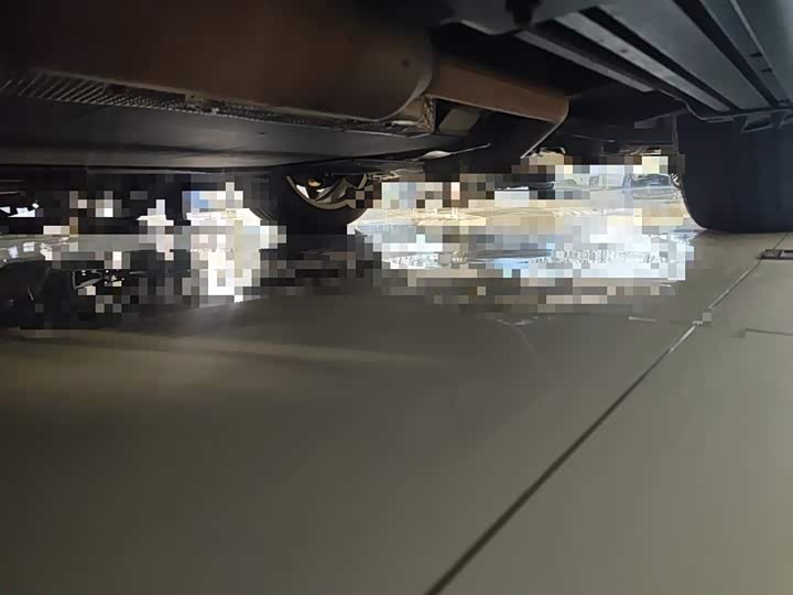 Фото 2 - LiXiang One