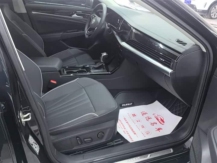 Фото 8 - Volkswagen Passat