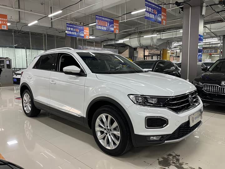 Фото 3 - Volkswagen T-Roc