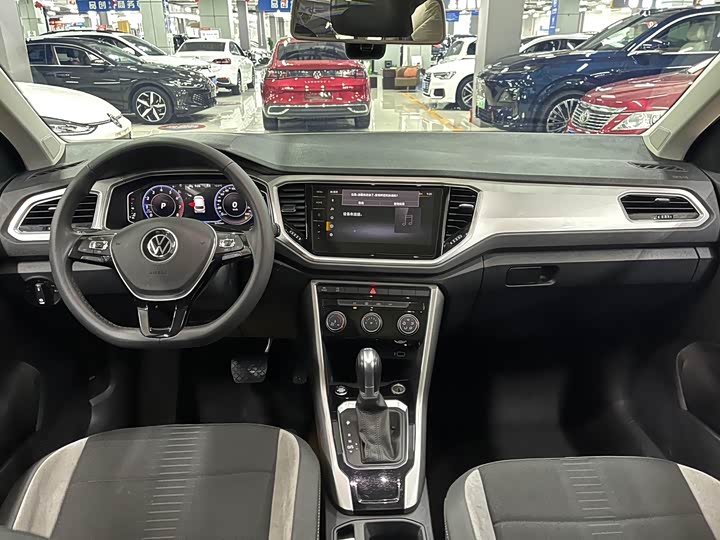 Фото 6 - Volkswagen T-Roc